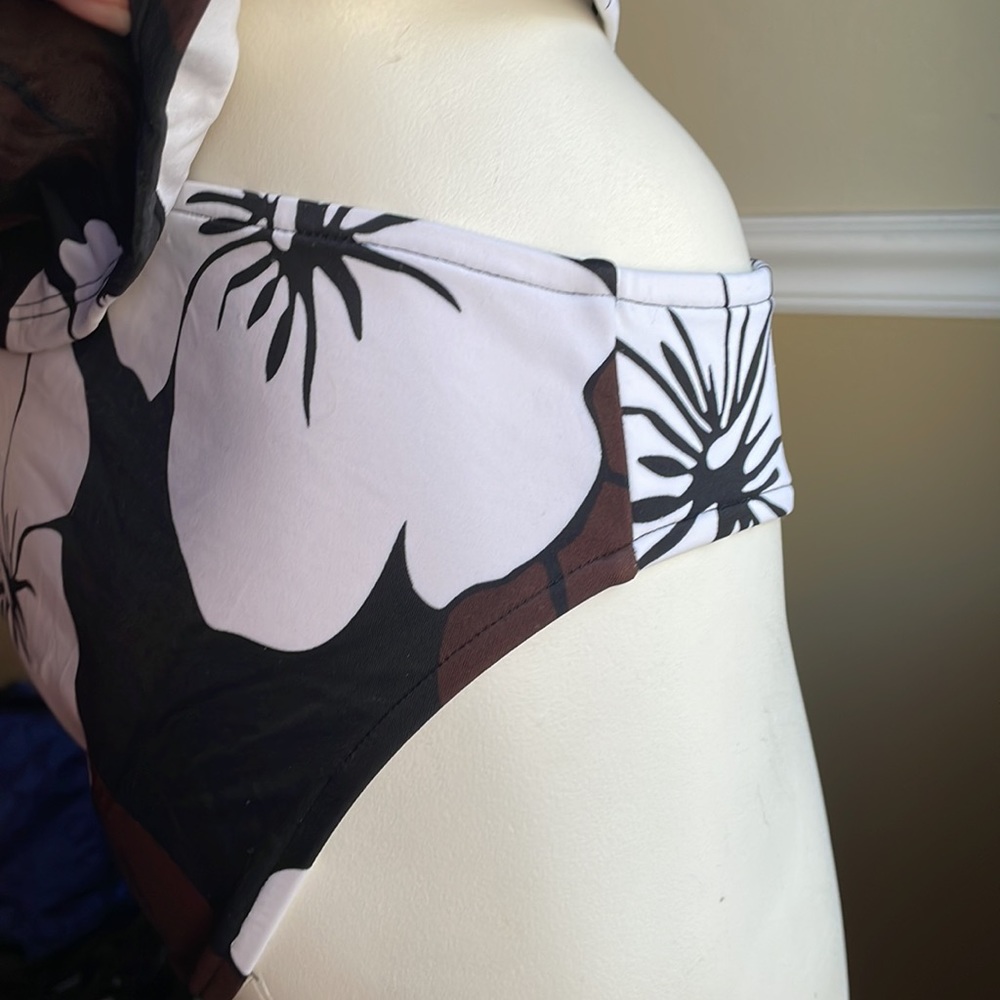 Swimsuit 2 Piece Floral Tankini and Brief GUC Size 8 - Picture 12 of 12